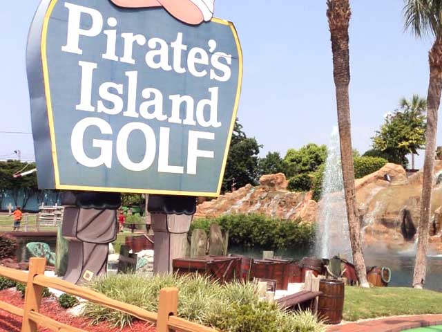 Pirates Island Adventure Golf
