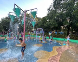 Bert & Ernie's Watering Hole Busch Gardens Tampa Bay